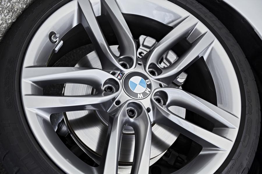 Колеса BMW 220d Convertible M Sport Package 2016 года  (WW) (фото 65 из 65)